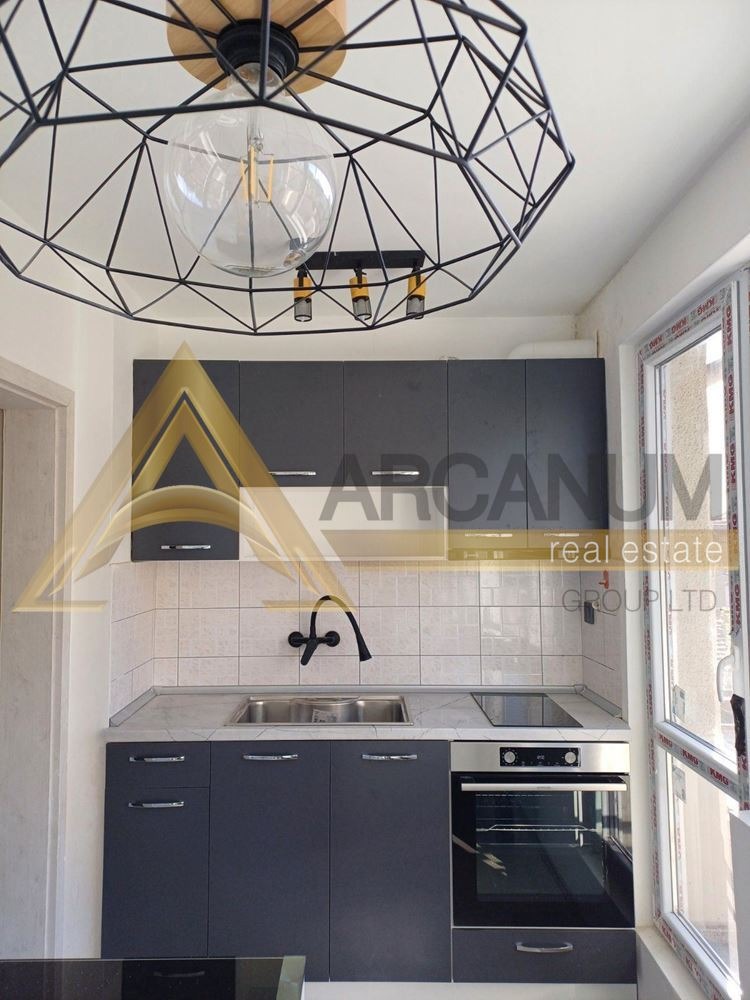 Дава под наем 3-СТАЕН, гр. Варна, Погреби