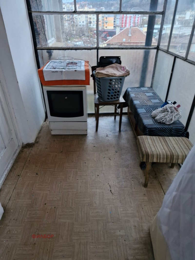 Дава под наем КЪЩА, гр. Перник, Варош