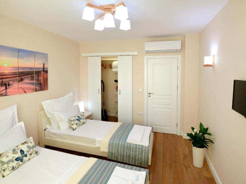 Zu vermieten  3 Schlafzimmer Warna , Zentar , 100 qm | 28765657 - Bild [5]