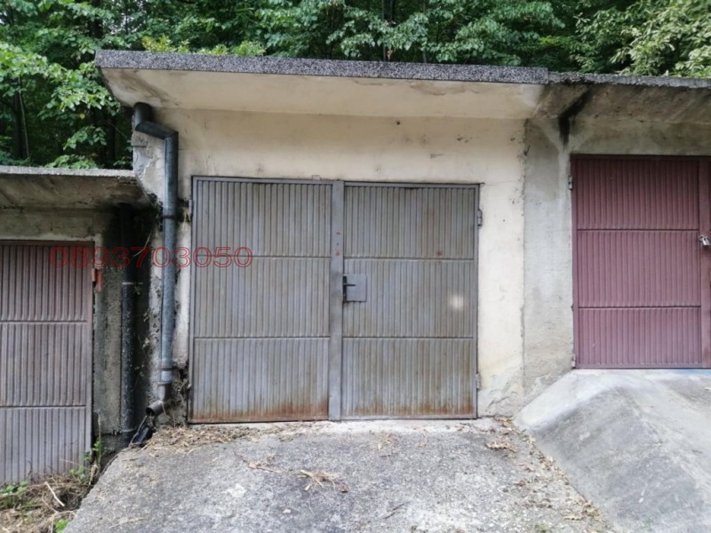 Дава под наем  Гараж, Паркомясто град Габрово , Център , 22 кв.м | 74765194