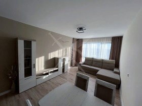 1 soverom Pobeda, Varna 3