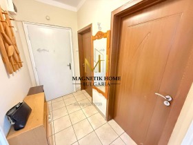 2 quartos Vazrajdane, Burgas 3