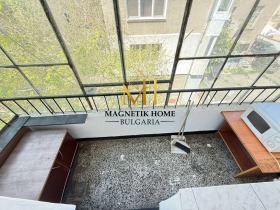 2 quartos Vazrajdane, Burgas 6