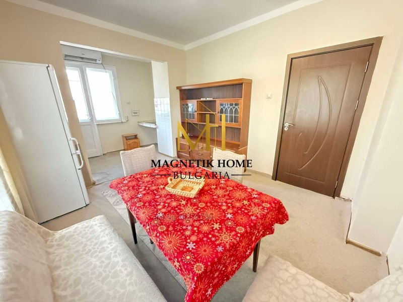Zu vermieten  2 Schlafzimmer Burgas , Wazraschdane , 85 qm | 97586905