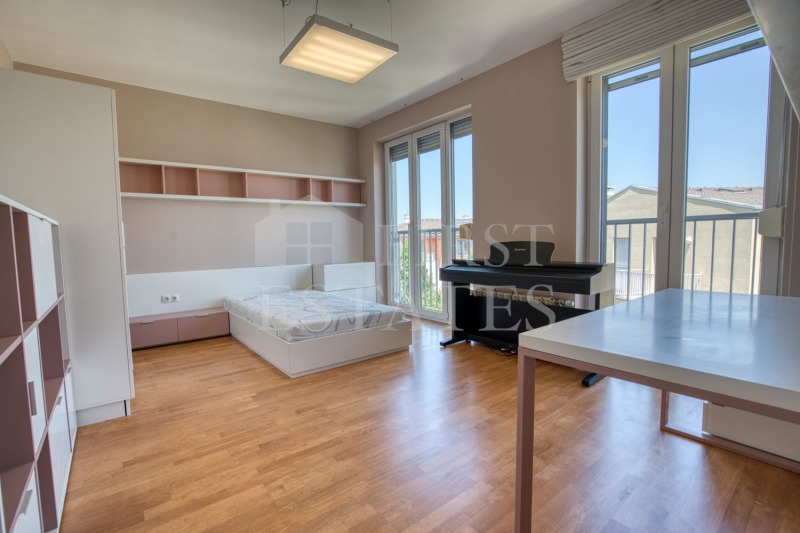 K pronájmu  3 ložnice Sofia , Malinova dolina , 170 m2 | 53487400 - obraz [12]