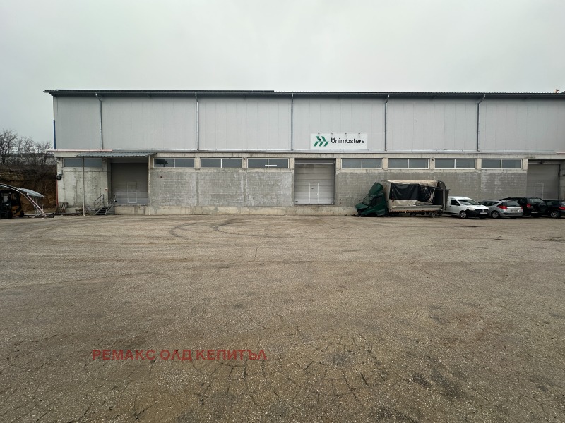 A louer  Stockage région Veliko Tarnovo , Ledenik , 800 m² | 59446264