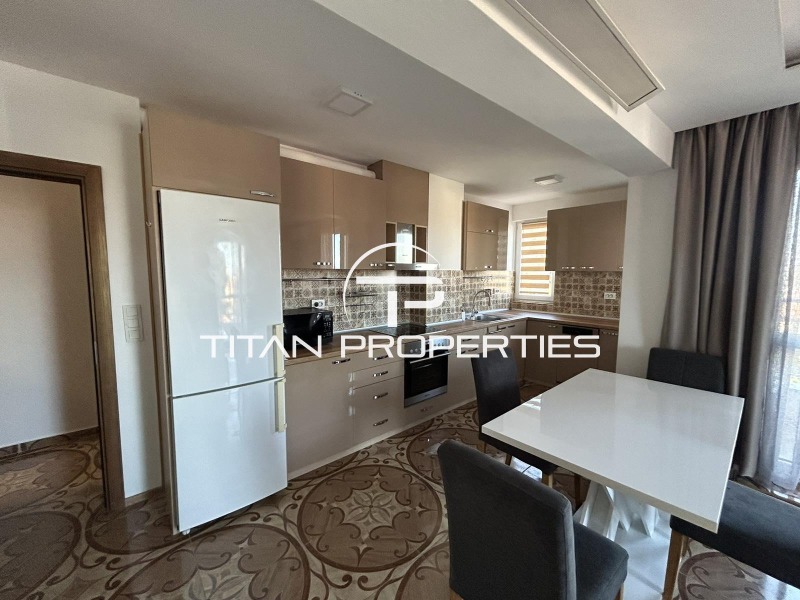 Te huur  2 slaapkamers Burgas , Sarafovo , 120 m² | 93197697