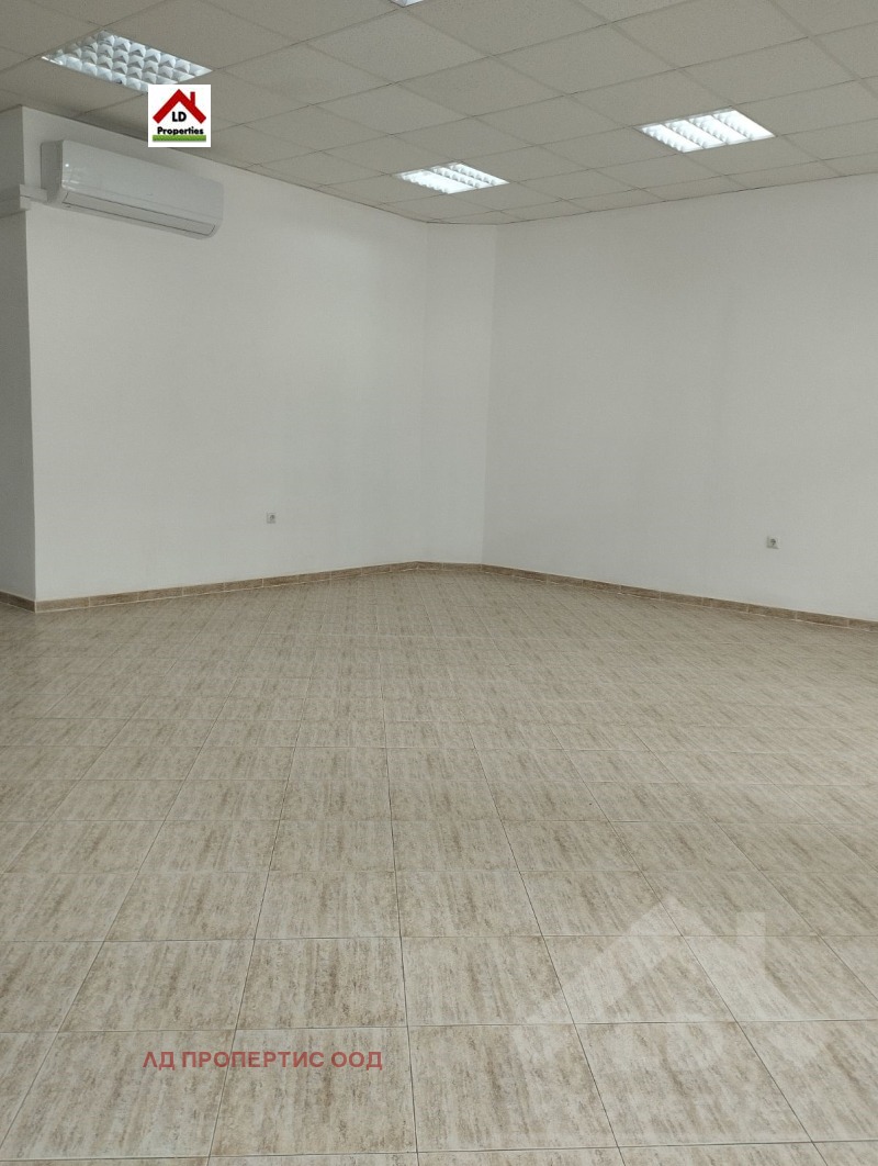 Дава под наем ОФИС, гр. Варна, Левски 1, снимка 3 - Офиси - 52235519