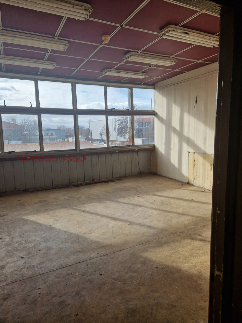 Til leje  Opbevaring Plovdiv , Industrialna zona - Sever , 72 kvm | 36992224 - billede [5]