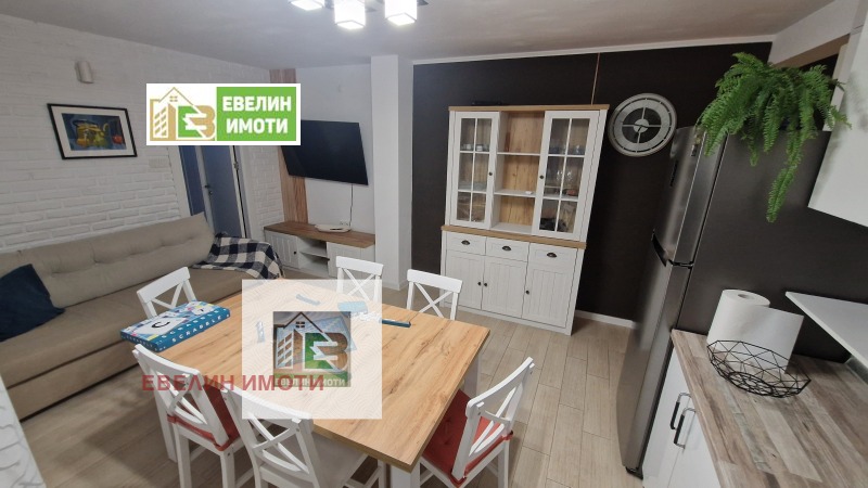 Дава под наем 4-СТАЕН, гр. Русе, Възраждане, снимка 2 - Апартаменти - 53503858