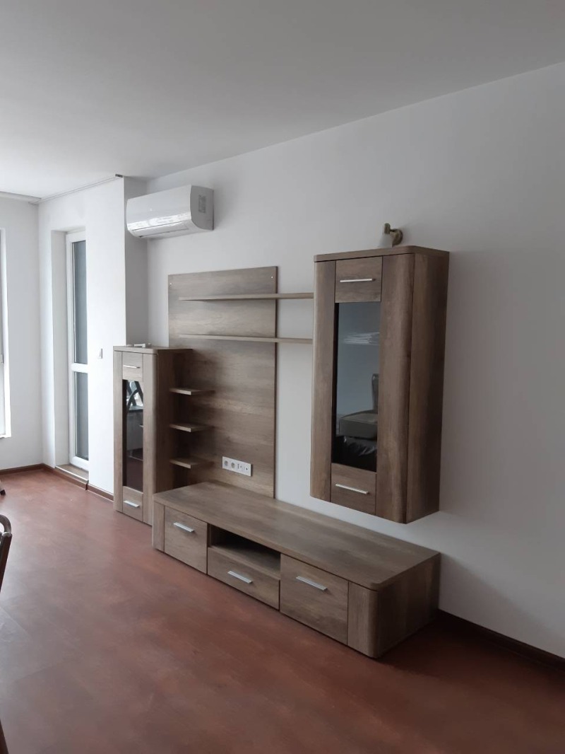 Zu vermieten  1 Schlafzimmer Sofia , Nadeschda 3 , 60 qm | 76206225 - Bild [2]