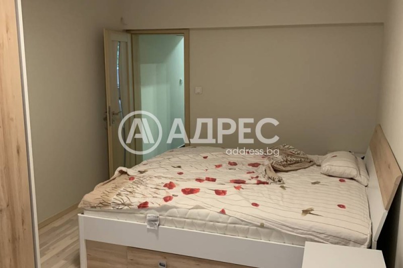 Дава под наем 2-СТАЕН, гр. София, Център, снимка 4 - Апартаменти - 52820320