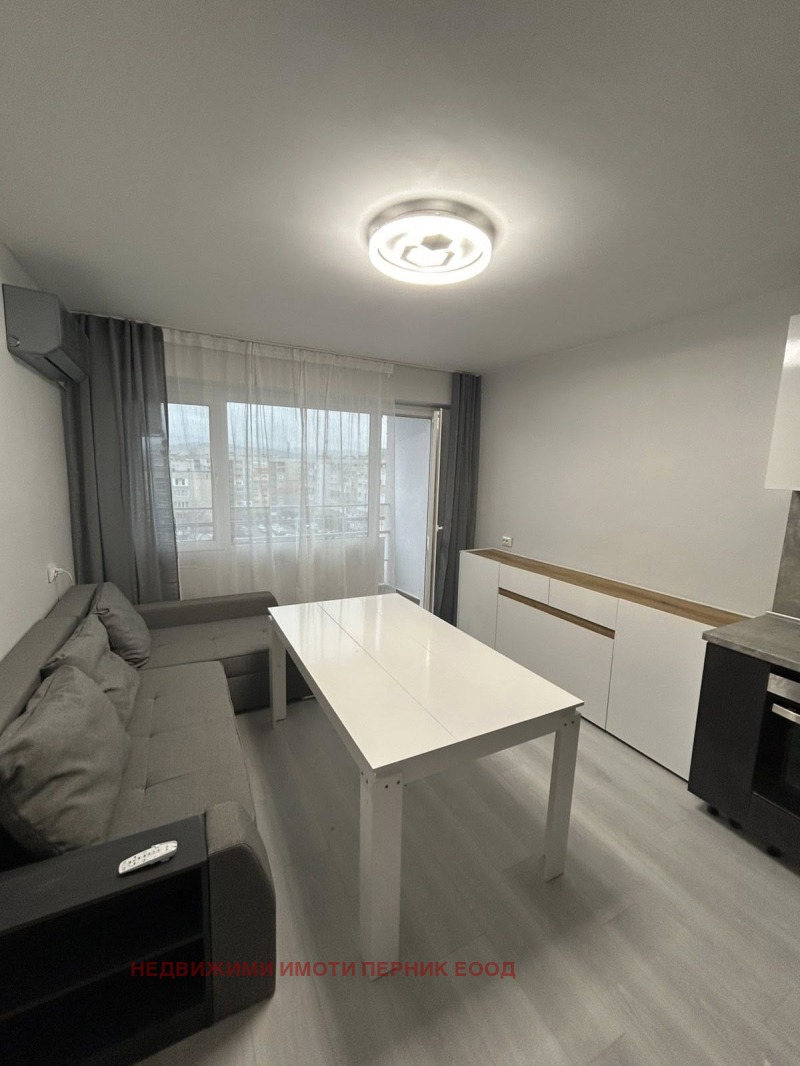 Дава под наем 2-СТАЕН, гр. Перник, Изток, снимка 3 - Апартаменти - 53520604