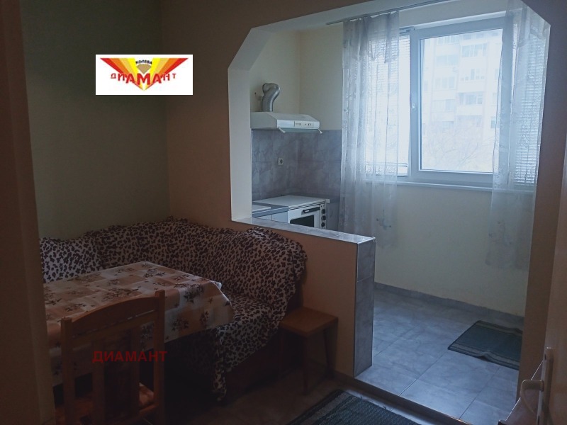 Da affittare  2 camere da letto Stara Zagora , Tsentar , 65 mq | 99462804