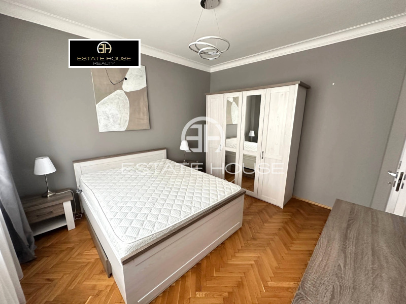 Издаје се  2 спаваће собе Софија , Центар , 110 м2 | 69448204 - слика [12]