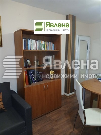 Til leie  Kontor Sofia , Zona B-5 , 22 kvm | 30980335 - bilde [3]