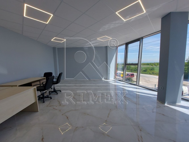 Da affittare  Edificio industriale Plovdiv , Industrialna zona - Iug , 1100 mq | 61415766 - Immagine [11]