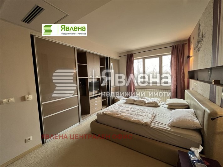 En renta  3 dormitorios Sofia , Vitosha , 230 metros cuadrados | 44810464 - imagen [3]