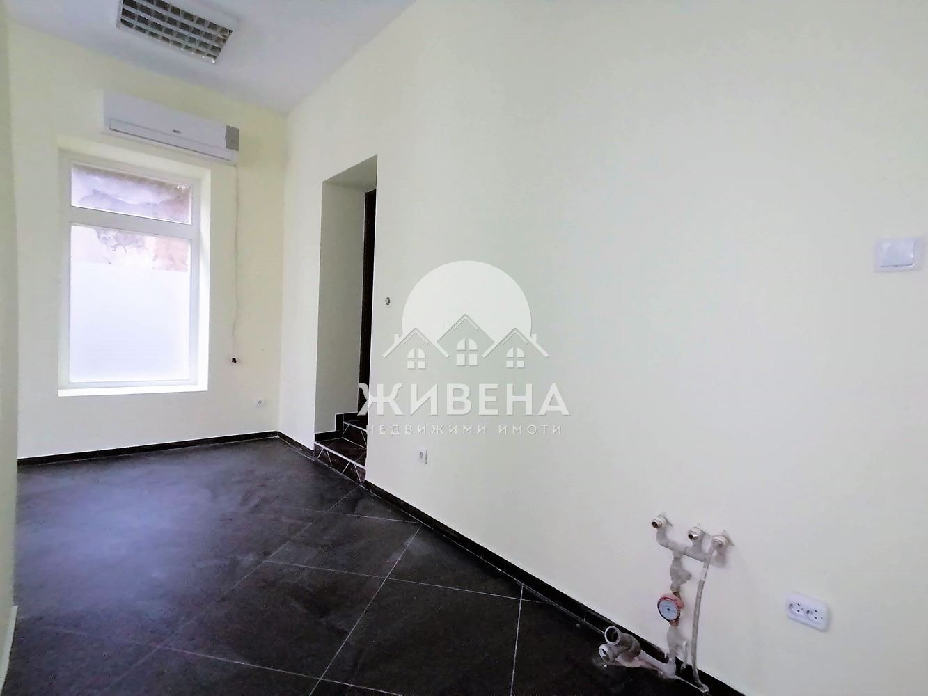 Дава под наем МАГАЗИН, гр. Варна, Операта, снимка 3 - Магазини - 56008354