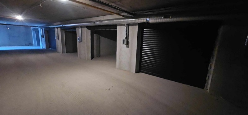 Дава под Наем ГАРАЖ в град Кърджали, Център - 22 кв.м / 50 € » 97.79 лв., ТБС БГПРОПЪРТИС