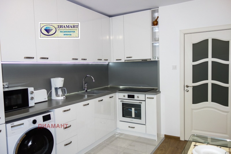 K pronájmu  1 ložnice Ruse , Centar , 71 m2 | 32581445