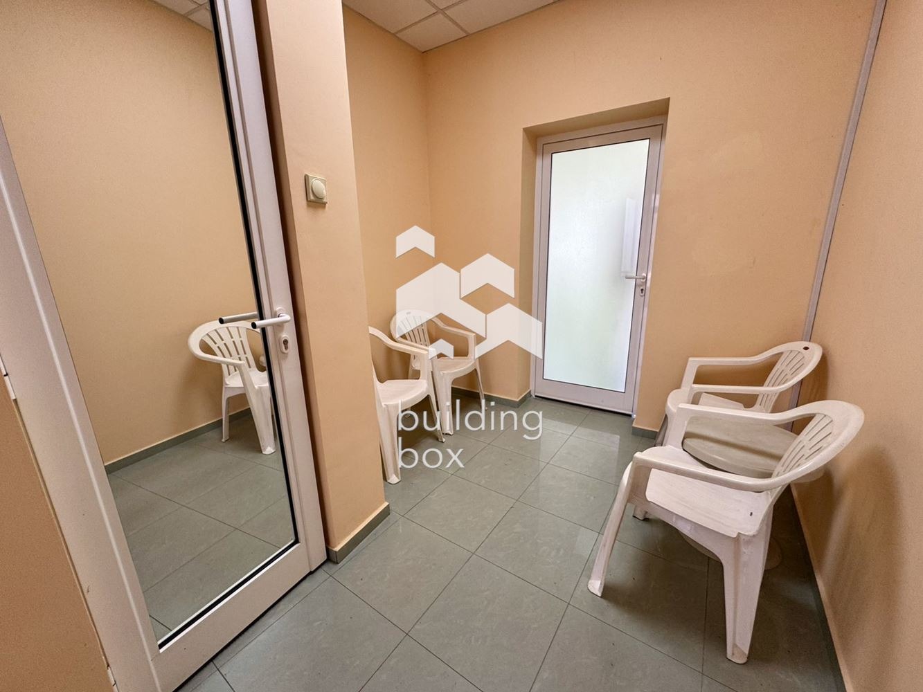 Дава под наем МАГАЗИН, гр. София, Драгалевци, снимка 6 - Магазини - 53795865