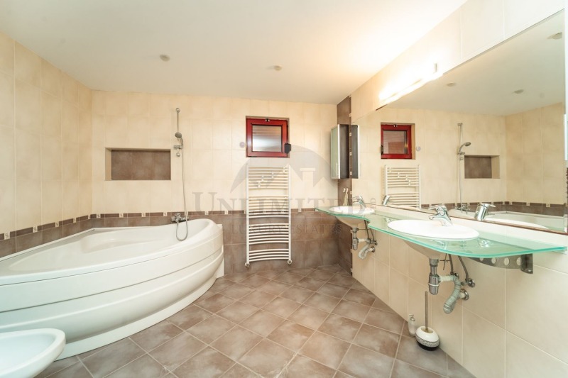 Kiadó  3 hálószobás Sofia , Knjazsevo , 200 négyzetméter | 90984489 - kép [9]