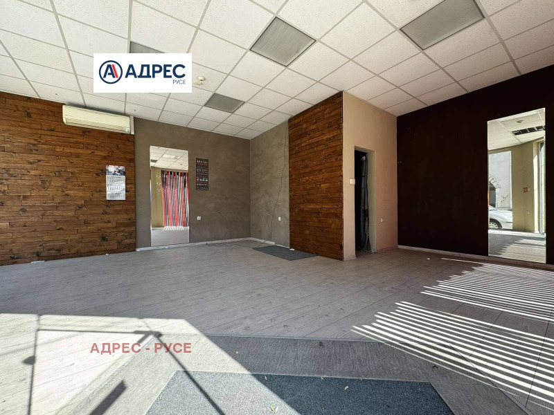 Дава под Наем МАГАЗИН в град Русе, Център - 46 кв.м / 307 € » 600.44 лв., АДРЕС - РУСЕ