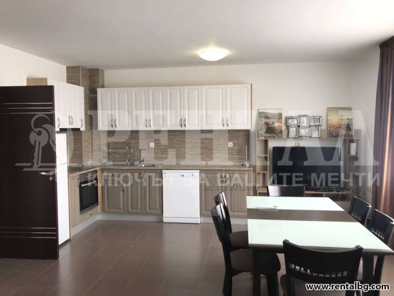 En renta  1 dormitorio Plovdiv , Tsentar , 85 metros cuadrados | 12011897