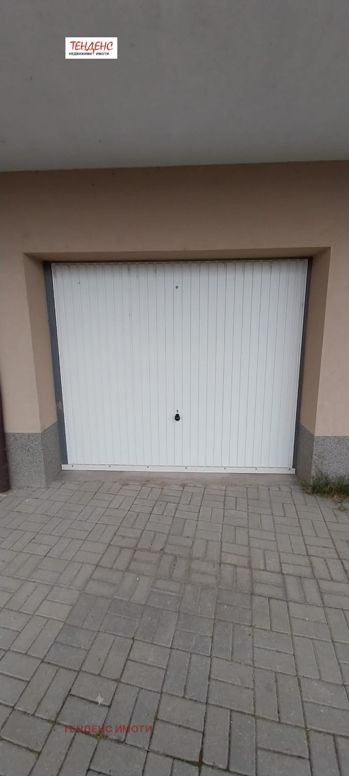 Дава под наем ГАРАЖ, ПАРКОМЯСТО, гр. Кърджали, Възрожденци, снимка 3 - Гаражи и паркоместа - 55800626