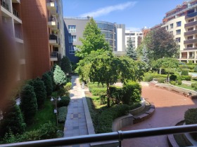 Многостаен град София, Изток
