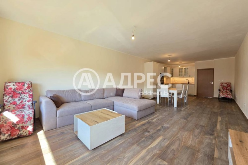 Kiadó  2 hálószobás Sofia , Vitosa , 140 négyzetméter | 21142092
