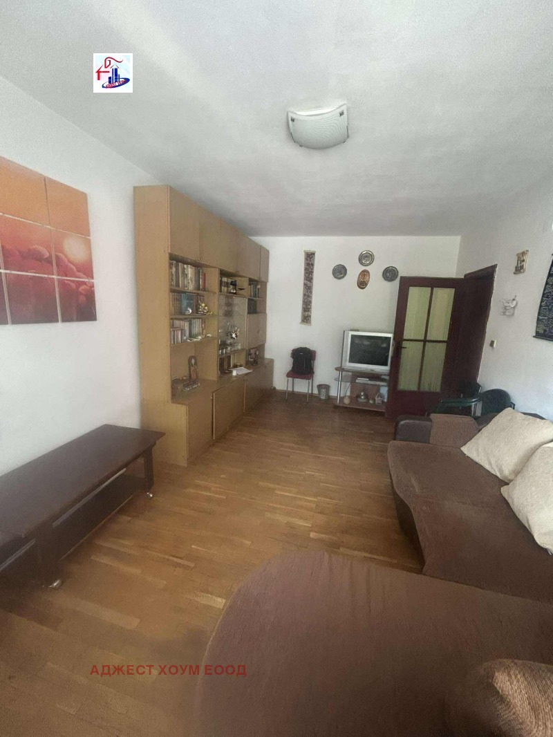 В аренду  3+ спальни Шумен , Център , 100 кв.м | 42427477 - изображение [16]