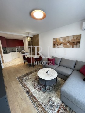 2-стаен град Пловдив, Христо Смирненски