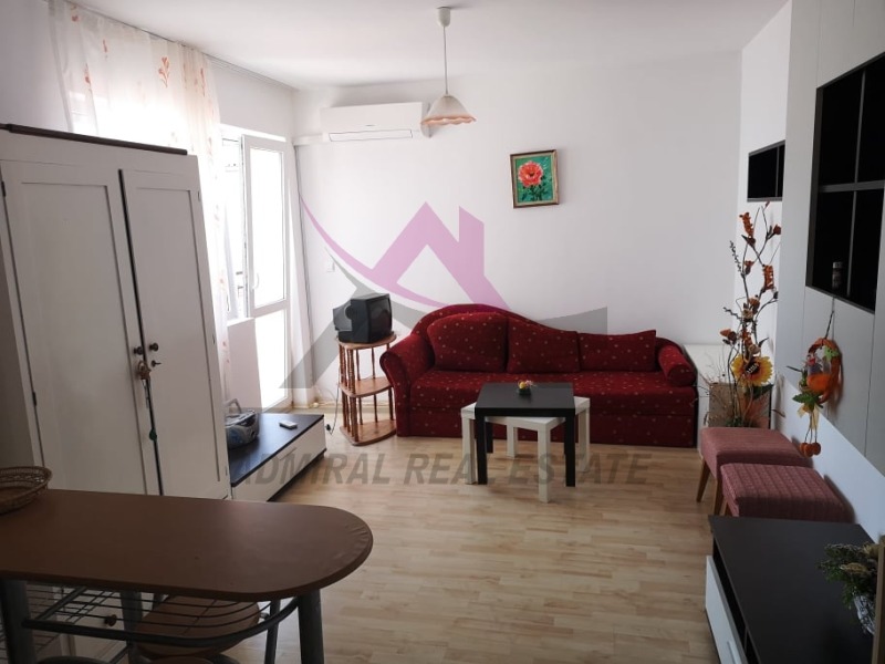 Da affittare  Studio Varna , Kolhozen pazar , 35 mq | 92595266