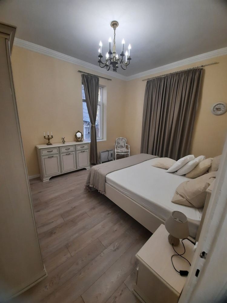 Дава под наем КЪЩА, гр. Пловдив, Център, снимка 8 - Къщи - 56077086