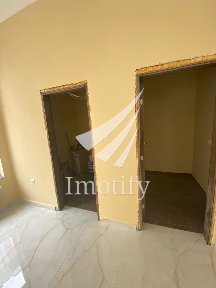 Da affittare  Negozio Sofia , Banishora , 61 mq | 81844382 - Immagine [4]