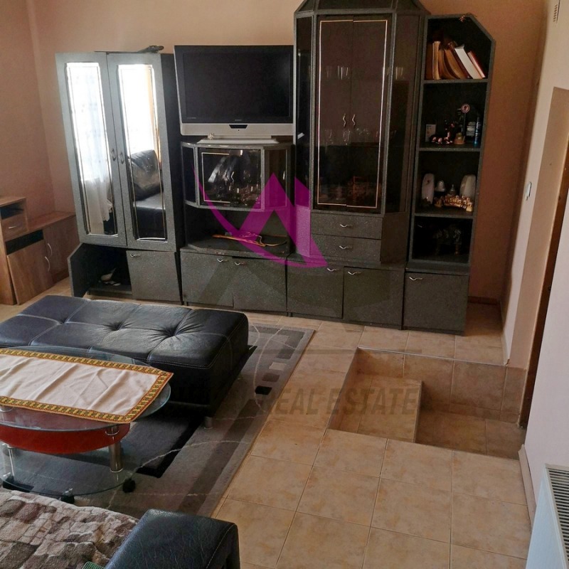 Do wynajęcia  Piętro domu Warna , Zwezdica , 70 mkw | 83371372 - obraz [3]