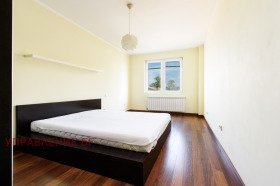 1 Schlafzimmer Bakston, Sofia 3