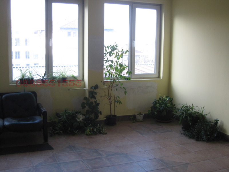Da affittare  Ufficio Sofia , Iavorov , 86 mq | 35541848 - Immagine [3]