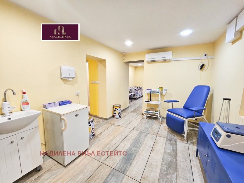 Издаје се  Схоп Софија , Центар , 44 м2 | 87835362 - слика [5]