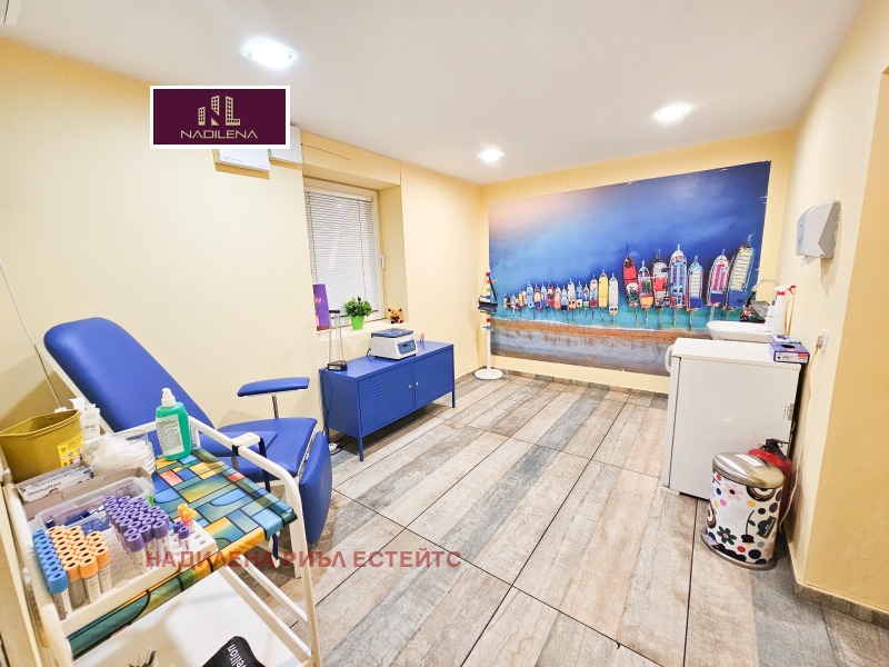 Издаје се  Схоп Софија , Центар , 44 м2 | 87835362 - слика [2]